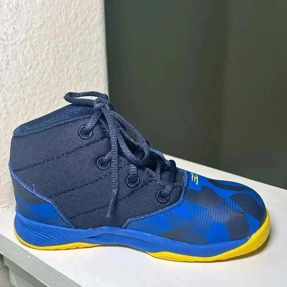 Under Armour Curry 3 Zer0 Kids Shoes Sz 7K 1278334-400 Blue Yellow EUC NBA - Picture 5 of 9